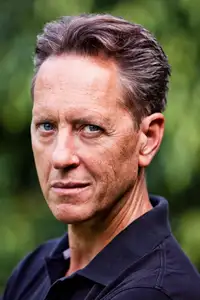 Richard E. Grant